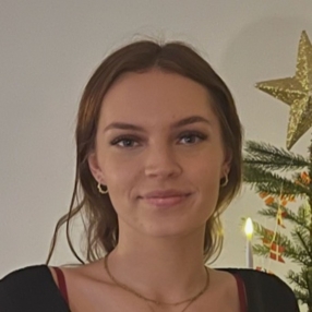 Cazja, Babysitter i Haslev