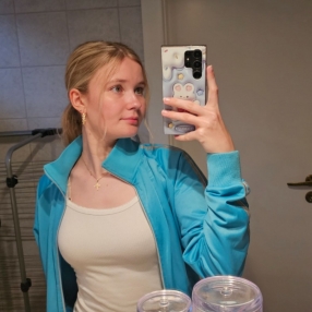 Yasmin, Babysitter i Herlev