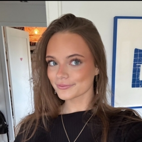 Anna Rosa, Babysitter in Gentofte