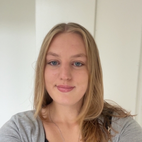 Sasja, Babysitter in Herlev