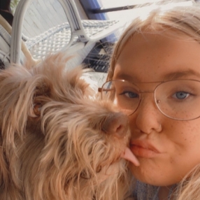 Jasmin, Babysitter i Thisted