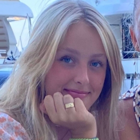 Elisabeth, Babysitter i Assens