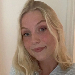 Maria, Babysitter in Egå