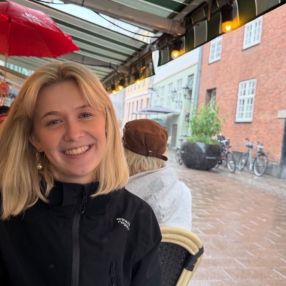 Caroline, Babysitter in Holstebro