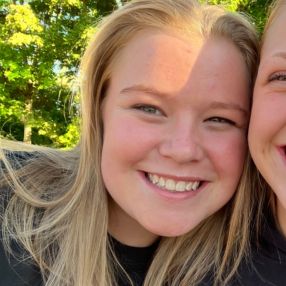Gry, Babysitter in Odense