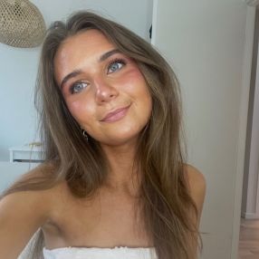 Maren, Babysitter i Brabrand