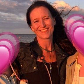 Elizabeth, Babysitter in København