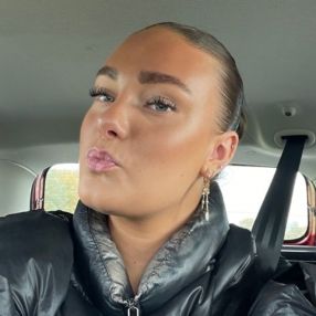Zenia Ørgaard, Babysitter i Herning