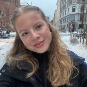 Clara, Babysitter i København