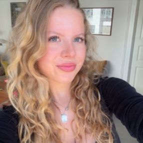 Clara, Babysitter i København