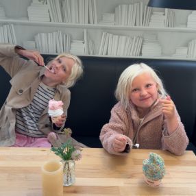 Dennis, Family in Herning