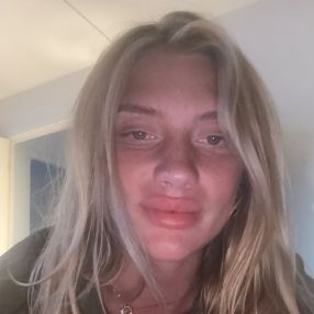 Annika, Babysitter i Roskilde