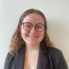 Julie, Babysitter i Fredericia
