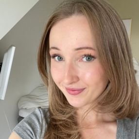 Emma, Babysitter i Hvidovre