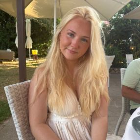 Freja Emilie, Babysitter in Kastrup