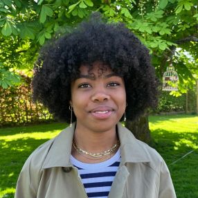 Freja Kemi, Babysitter in Hammel