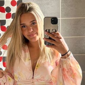 Maja, Babysitter i Hedensted
