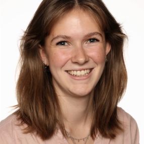 Isabel, Babysitter i Næstved