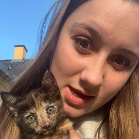 Victoria, Babysitter in Ringkøbing