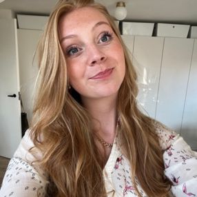 Ella, Babysitter i Tårnby