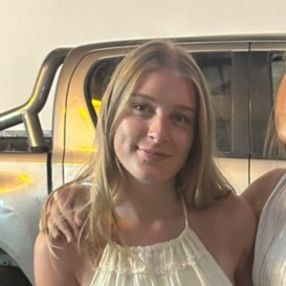 Mercedes, Babysitter i Randers