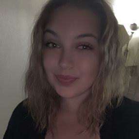 Sara, Babysitter i Nakskov