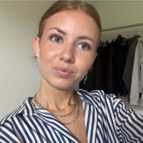 Laura, Babysitter i Hjørring