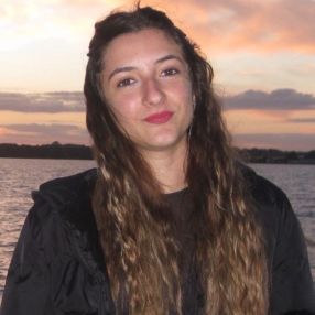 Adriella Maria, Babysitter i Sorø