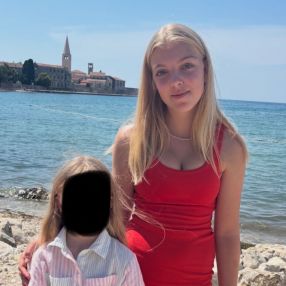 Laura, Babysitter in Hammel