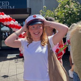Ella, Babysitter i Hørsholm