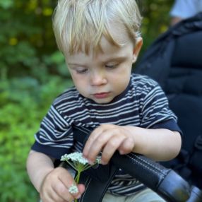Rie, Familie i Charlottenlund