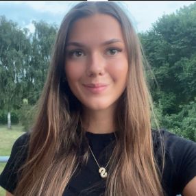 Selina, Babysitter i Kolding