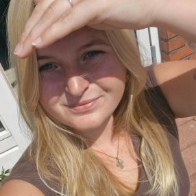 Clara, Babysitter i Hvidovre