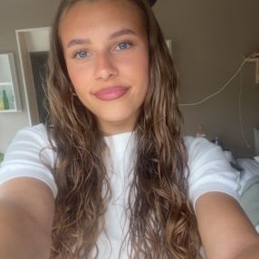 Emilie, Babysitter i Fredensborg