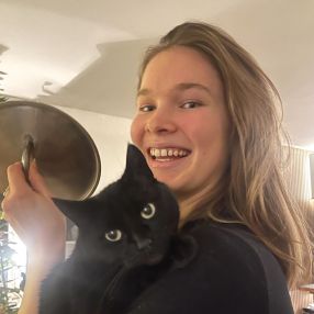 Regitze, Babysitter in Glostrup