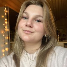 Freja, Babysitter i Hammel