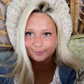 Chili emilia, Babysitter i Birkerød