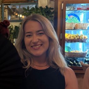 Emma merkel, Babysitter in København
