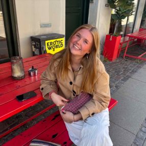 Luna, Babysitter i Kalundborg