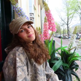 Gaia, Babysitter in København