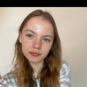 Simone, Babysitter i Korsør