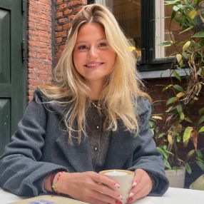 Laura Salomé, Babysitter in Ringsted