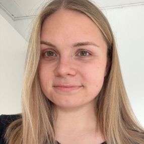 Emma, Babysitter i Skanderborg