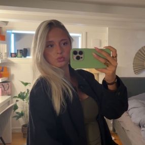 Malou, Babysitter i Hedehusene