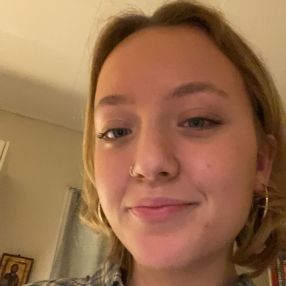 Signe, Babysitter i Svendborg