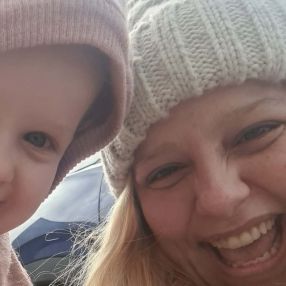 Julie, Babysitter i Viborg
