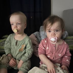 Dennis, Familie i Ishøj
