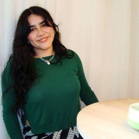 Leslie, Babysitter i København