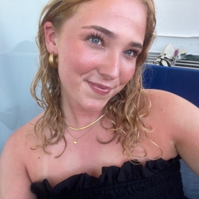 Alberte, Babysitter in Holstebro