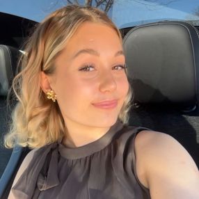 Mathilde, Babysitter in Islev